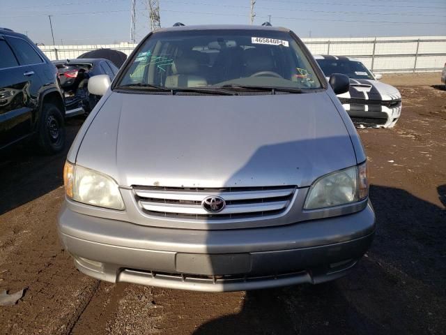 2001 Toyota Sienna LE