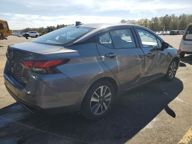 2022 Nissan Versa SV