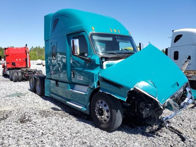 2018 Freightliner Cascadia 126