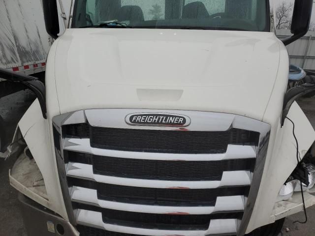 2022 Freightliner Cascadia 116