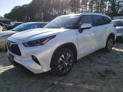 Salvage cars for sale from Copart Seaford, DE: 2022 Toyota Highlander Hybrid XLE