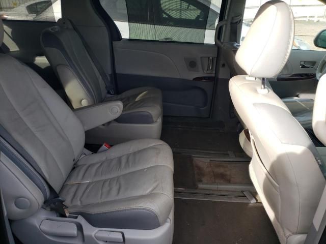 2012 Toyota Sienna XLE