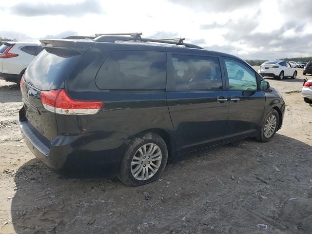 2011 Toyota Sienna XLE