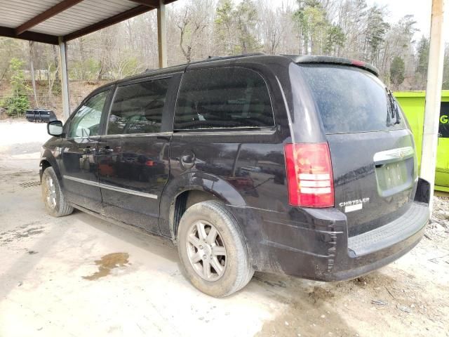 2010 Chrysler Town & Country Touring