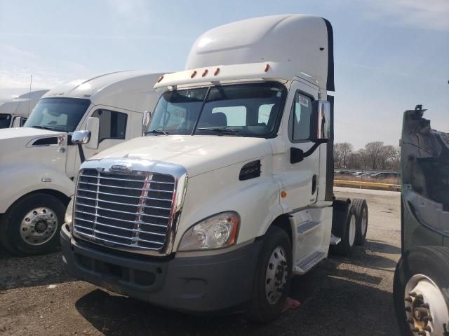 2014 Freightliner Cascadia 113