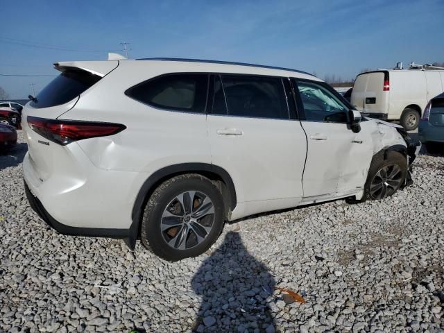 2021 Toyota Highlander Hybrid XLE