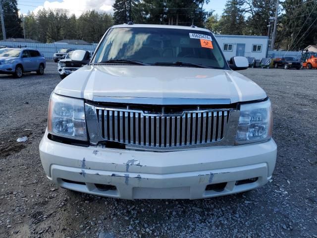 2005 Cadillac Escalade Luxury