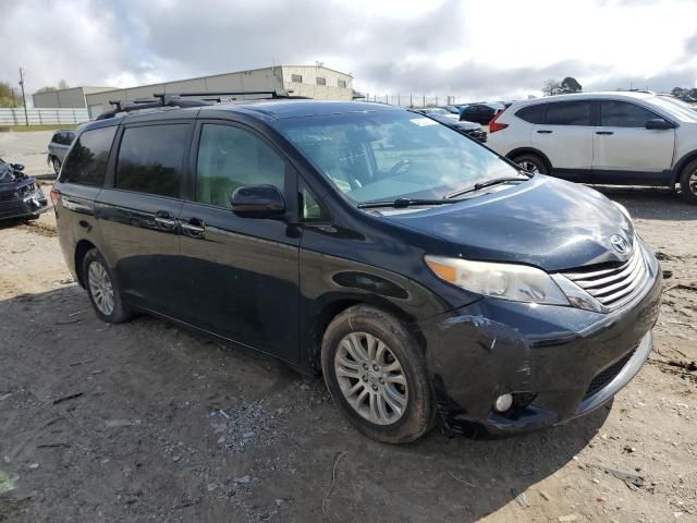 2011 Toyota Sienna XLE