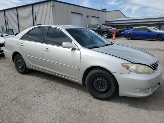 2005 Toyota Camry LE