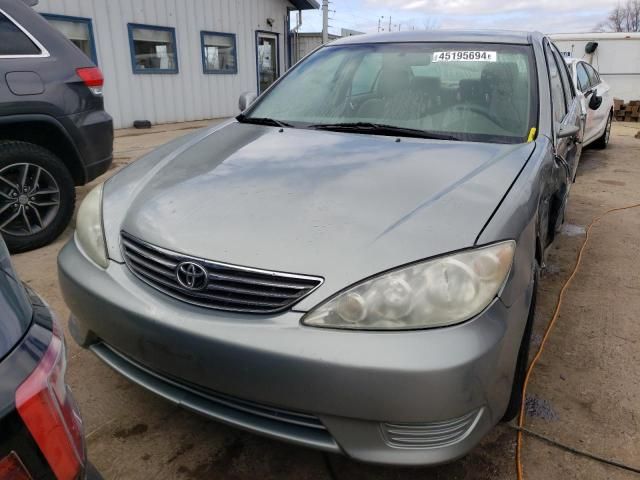 2005 Toyota Camry LE