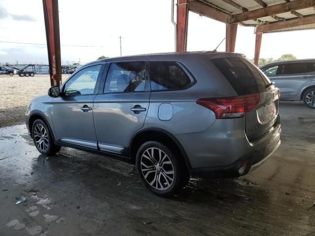 2016 Mitsubishi Outlander SE