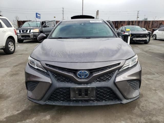 2020 Toyota Camry SE