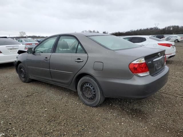 2005 Toyota Camry LE