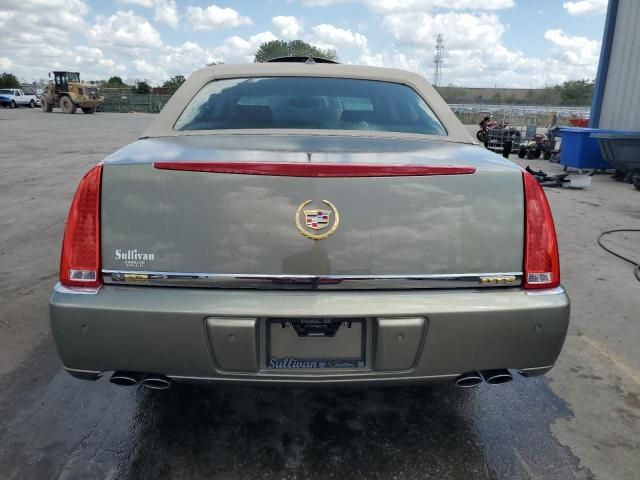 2011 Cadillac DTS Luxury Collection