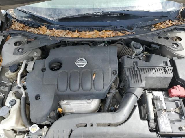 2010 Nissan Altima Base