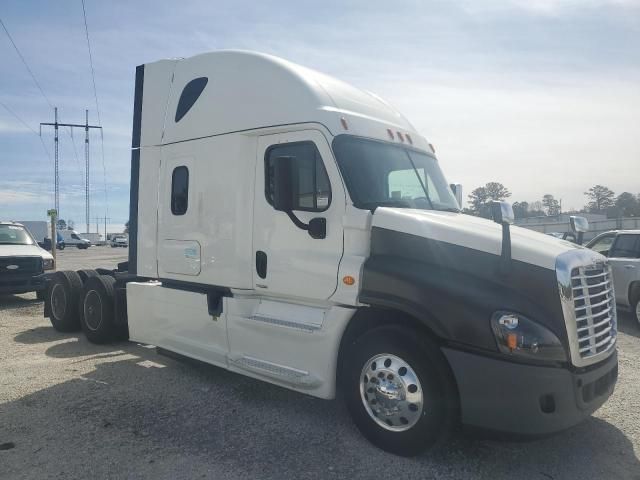 2018 Freightliner Cascadia 125