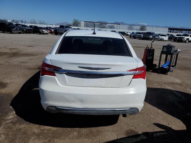 2013 Chrysler 200 Touring