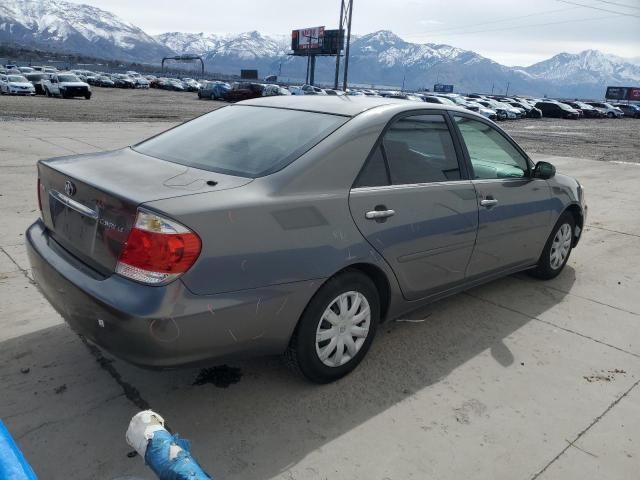 2005 Toyota Camry LE