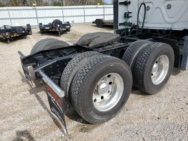 2015 Freightliner Cascadia 125