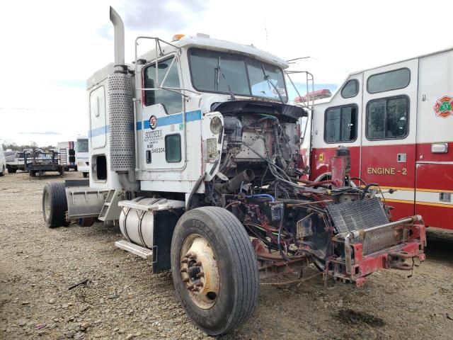 2006 Kenworth Construction T800