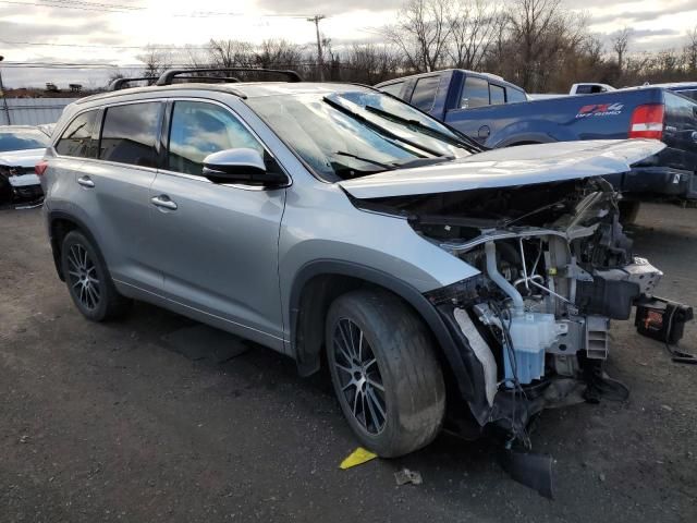 2017 Toyota Highlander SE