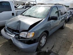 Toyota Sienna LE salvage cars for sale: 1998 Toyota Sienna LE