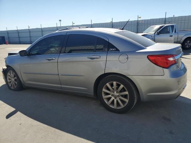 2013 Chrysler 200 Touring