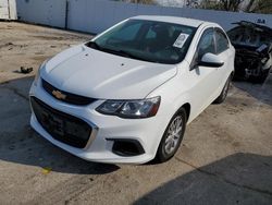 Carros salvage sin ofertas aún a la venta en subasta: 2017 Chevrolet Sonic LT