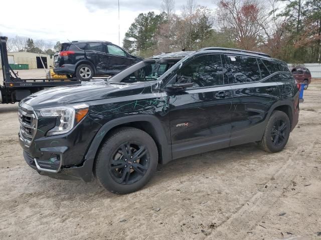 2022 GMC Terrain AT4