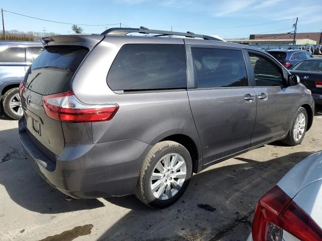 2015 Toyota Sienna XLE