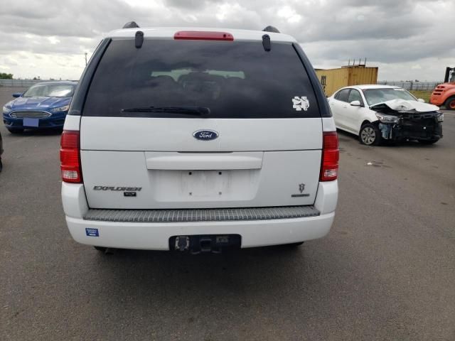 2004 Ford Explorer XLT