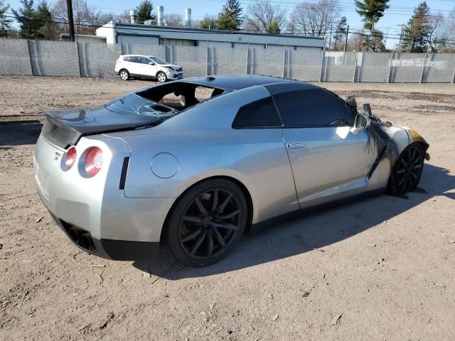 2011 Nissan GT-R Base