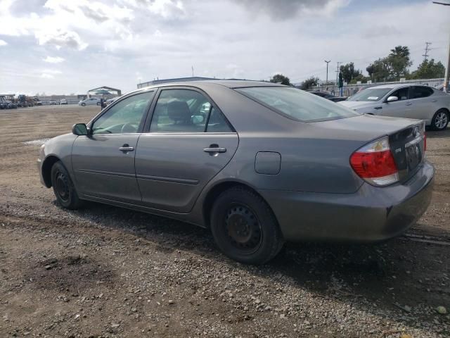 2005 Toyota Camry LE