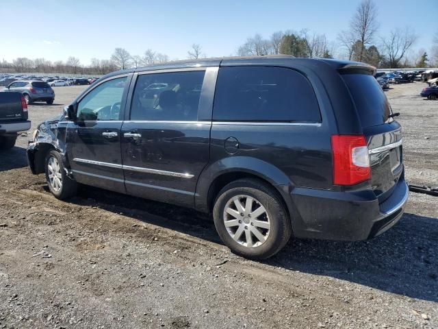 2012 Chrysler Town & Country Touring L