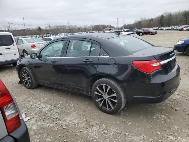 2013 Chrysler 200 Touring