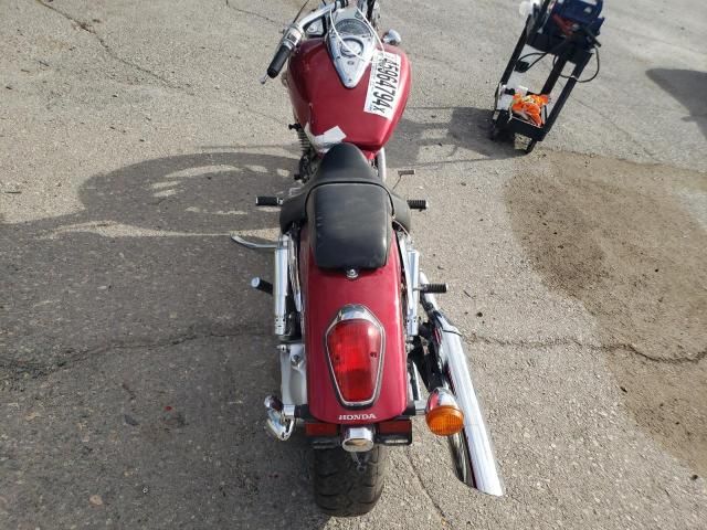 2004 Honda VTX1300 C