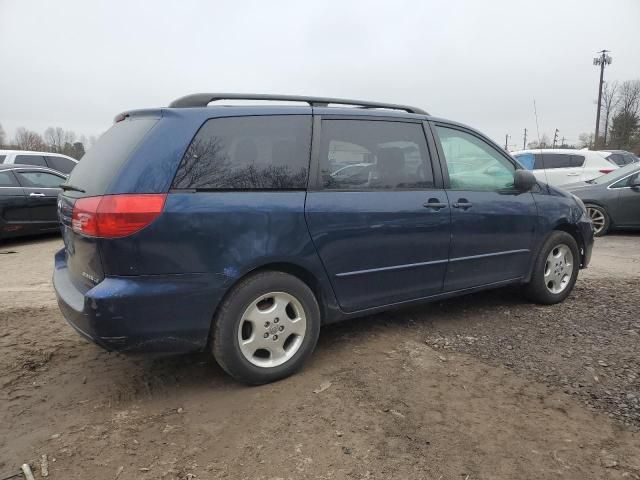 2004 Toyota Sienna CE