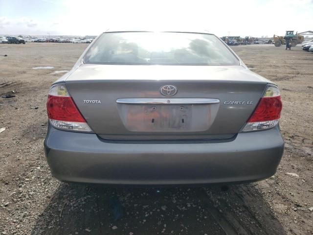 2005 Toyota Camry LE