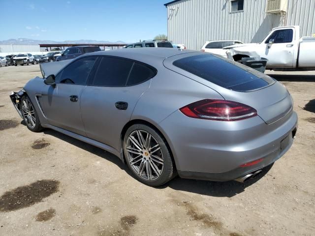 2016 Porsche Panamera S