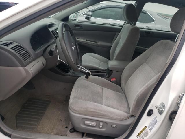 2004 Toyota Camry LE