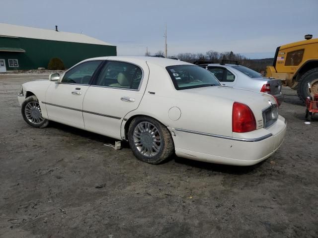 2007 Lincoln Town Car Signature Limited