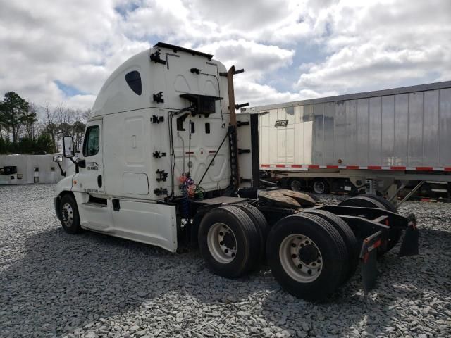 2015 Freightliner Cascadia 125