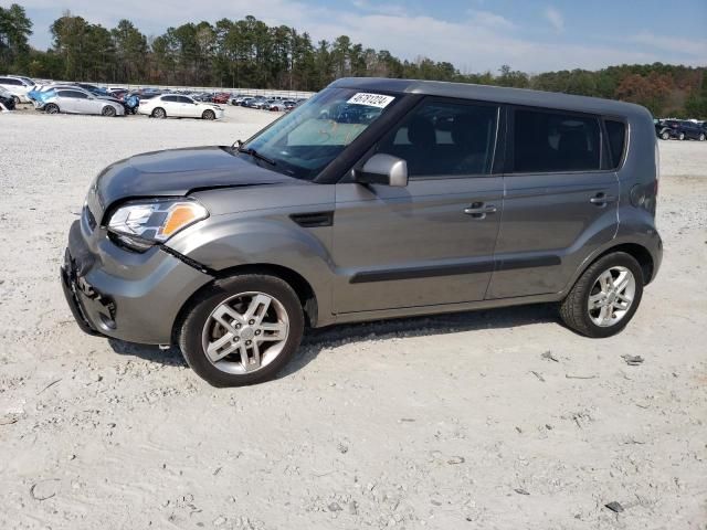 2011 KIA Soul +