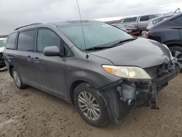 2011 Toyota Sienna XLE