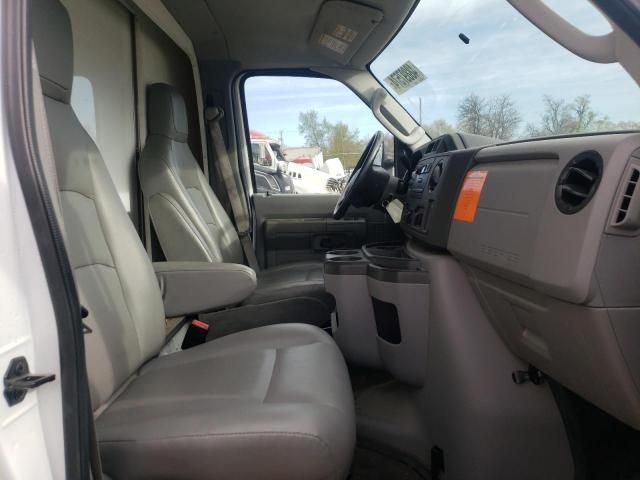 2019 Ford Econoline E350 Super Duty Cutaway Van