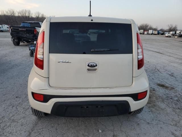 2013 KIA Soul +