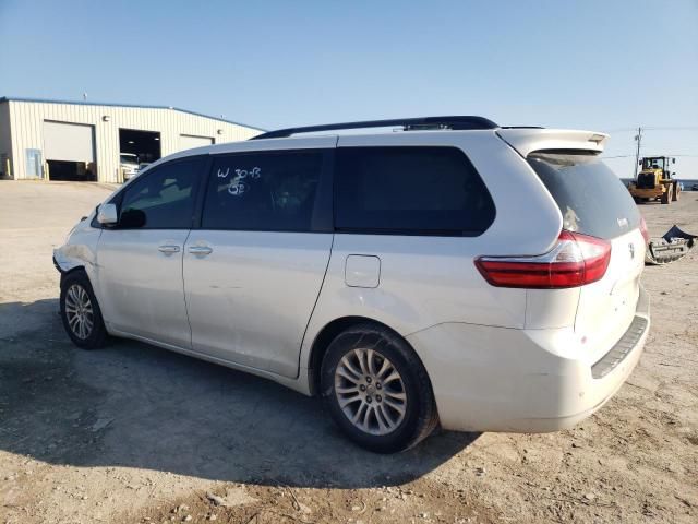 2015 Toyota Sienna XLE