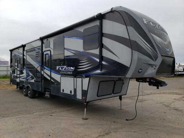 2015 Keystone Trailer