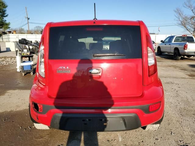 2013 KIA Soul +