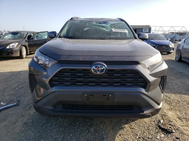 2020 Toyota Rav4 LE